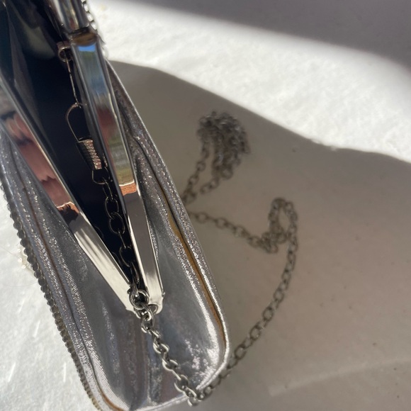 Art Deco Style Elegant Silver Clutch Bag - Picture 7 of 9